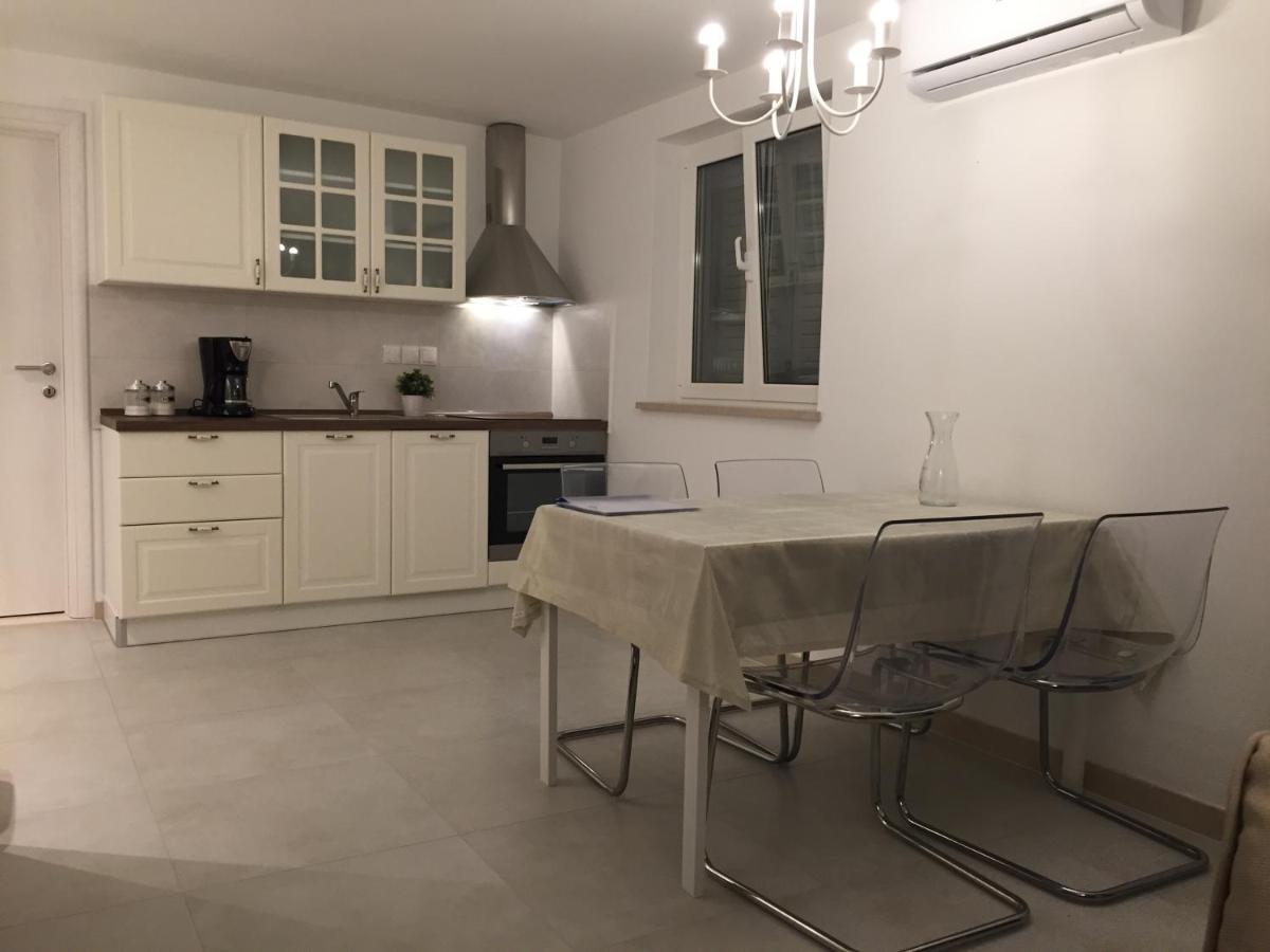 Fig Tree Apartment Povlja  Bagian luar foto